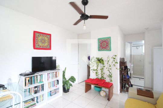 Sala de apartamento à venda com 2 quartos, 44m² em Anil, Rio de Janeiro