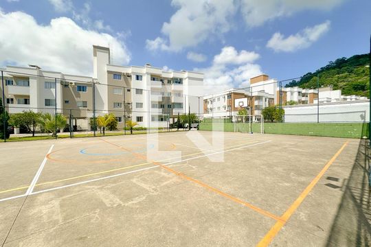 Quadra Esportiva de apartamento para alugar com 2 quartos, 66m² em Canasvieiras, Florianópolis