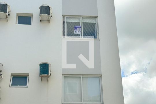 Plaquinha de apartamento para alugar com 2 quartos, 66m² em Canasvieiras, Florianópolis