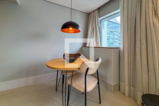 Apartamento à venda com 1 quarto, 32m² em Pinheiros, São Paulo