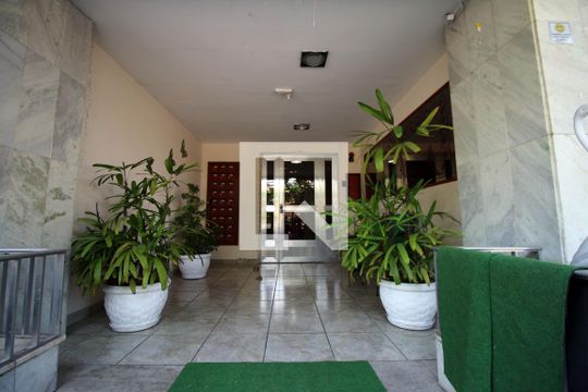 Fachada e portaria de apartamento à venda com 3 quartos, 90m² em Irajá, Rio de Janeiro