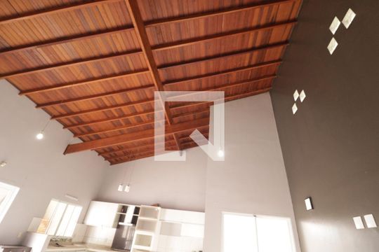 Sala de casa de condomínio à venda com 3 quartos, 290m² em Corrupira, Jundiaí