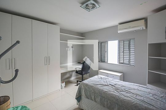 Quarto 2 de casa para alugar com 3 quartos, 222m² em Bairro dos Casa, São Bernardo do Campo