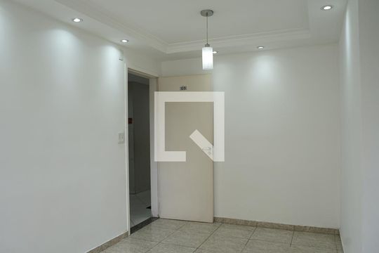 Sala de apartamento para alugar com 2 quartos, 45m² em Jardim Albertina, Guarulhos