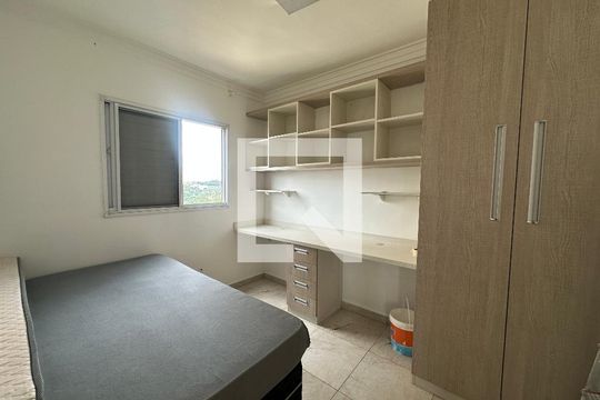 Quarto de apartamento para alugar com 2 quartos, 55m² em Parque Viana, Barueri