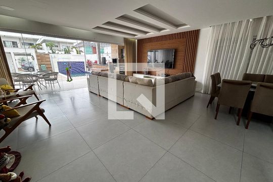 Sala de casa de condomínio à venda com 5 quartos, 350m² em Vargem Grande, Rio de Janeiro