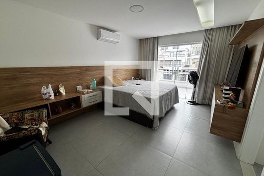Suíte 1 de casa de condomínio à venda com 5 quartos, 350m² em Vargem Grande, Rio de Janeiro
