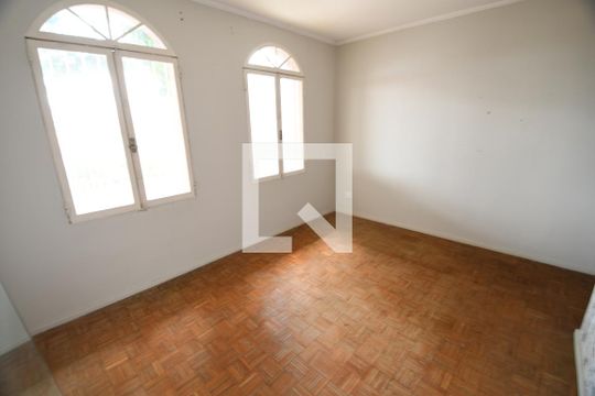 Sala 3 de casa à venda com 3 quartos, 395m² em Parque São Quirino, Campinas