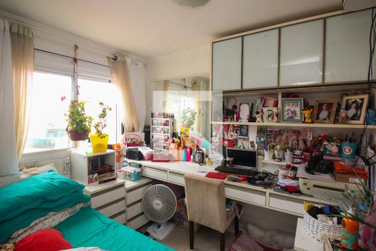 Quarto 2 de apartamento à venda com 3 quartos, 52m² em Hípica, Porto Alegre
