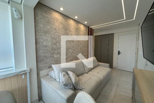 Sala de apartamento à venda com 2 quartos, 48m² em Bethaville I, Barueri