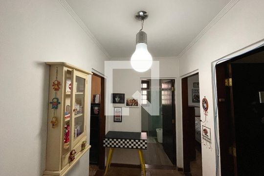 Corredor de casa de condomínio para alugar com 4 quartos, 581m² em Chácara Represinha, Cotia