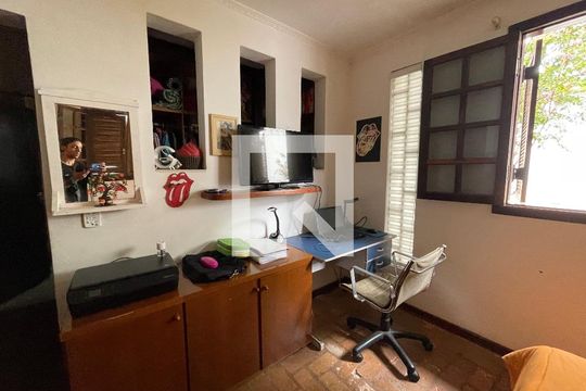 Quarto 1 de casa de condomínio para alugar com 4 quartos, 581m² em Chácara Represinha, Cotia