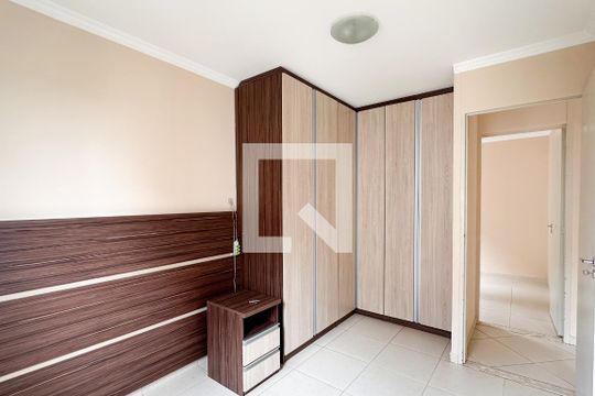 Quarto 2 de apartamento para alugar com 3 quartos, 52m² em Baeta Neves, São Bernardo do Campo