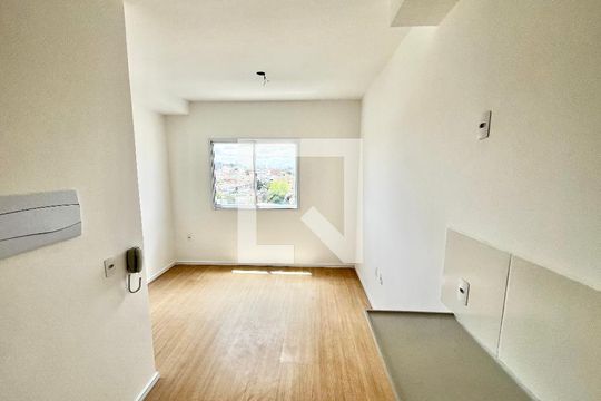 Sala/Cozinha de apartamento à venda com 1 quarto, 17m² em Casa Verde Alta, São Paulo