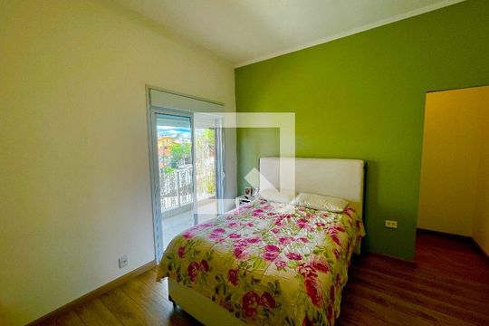 Quarto 1 de casa à venda com 3 quartos, 319m² em Vila Rosalia, Guarulhos