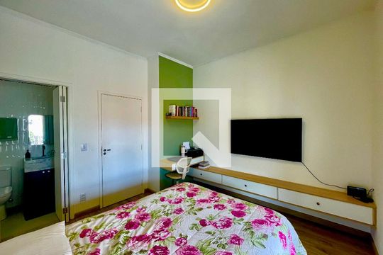 Quarto 1 de casa à venda com 3 quartos, 319m² em Vila Rosalia, Guarulhos