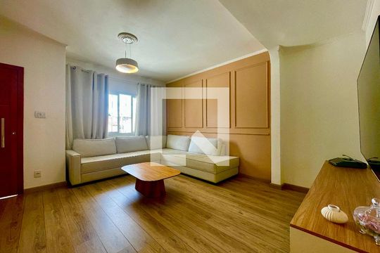 Sala de casa à venda com 3 quartos, 319m² em Vila Rosalia, Guarulhos
