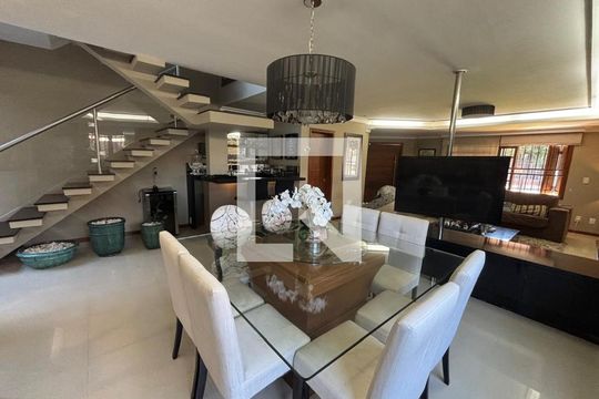 Casa para alugar com 4 quartos, 400m² em Cristo Rei, São Leopoldo