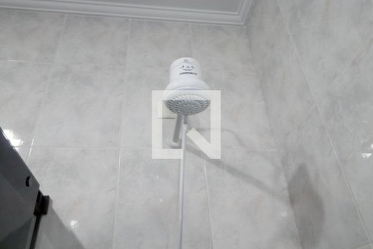 Banheiro de casa à venda com 2 quartos, 200m² em Vila Assunção, Santo André