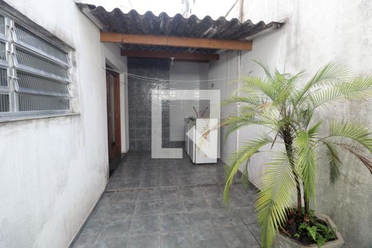 Área de Serviço de casa à venda com 2 quartos, 200m² em Vila Assunção, Santo André
