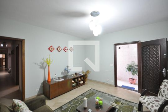 Sala de casa à venda com 3 quartos, 242m² em Vila Ede, São Paulo