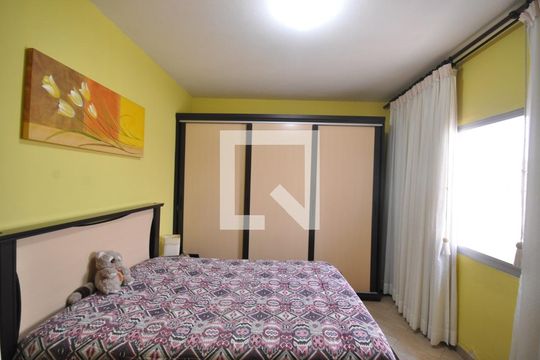 Quarto Suíte de casa à venda com 3 quartos, 242m² em Vila Ede, São Paulo