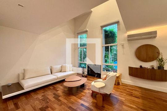 Sala de casa de condomínio à venda com 4 quartos, 350m² em Santo Amaro, São Paulo
