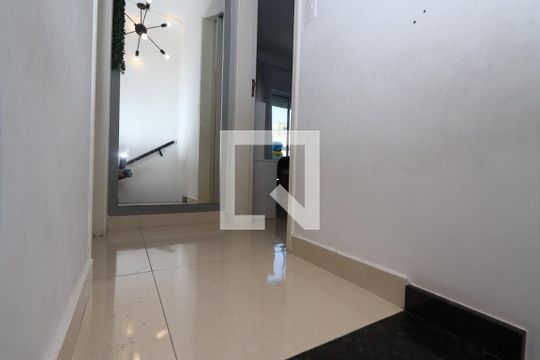 Hall de casa à venda com 2 quartos, 77m² em Vila Divina Pastora, São Paulo