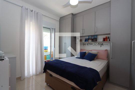 Suíte 1 de casa à venda com 2 quartos, 77m² em Vila Divina Pastora, São Paulo