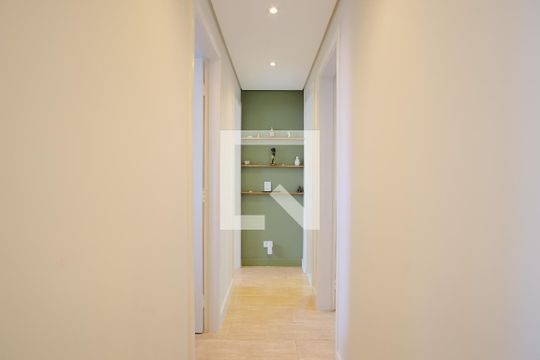 Corredor de apartamento para alugar com 3 quartos, 75m² em Chácara Santo Antônio (zona Leste), São Paulo