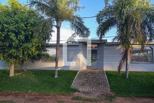 Fachada frene de casa para alugar com 6 quartos, 1200m² em Cond. Mosteiro, Indaiatuba