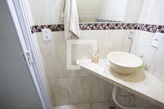 Lavabo de casa para alugar com 3 quartos, 200m² em Taquara, Rio de Janeiro