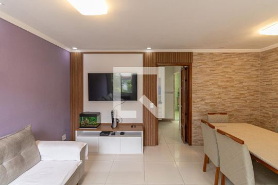 Sala de casa de condomínio à venda com 3 quartos, 74m² em Jardim Danfer, São Paulo