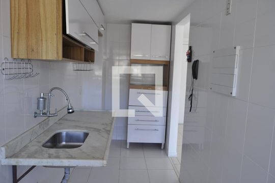 Apartamento à venda com 2 quartos, 55m² em Sampaio, Rio de Janeiro