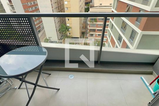 Varanda de kitnet/studio à venda com 1 quarto, 20m² em Pinheiros, São Paulo