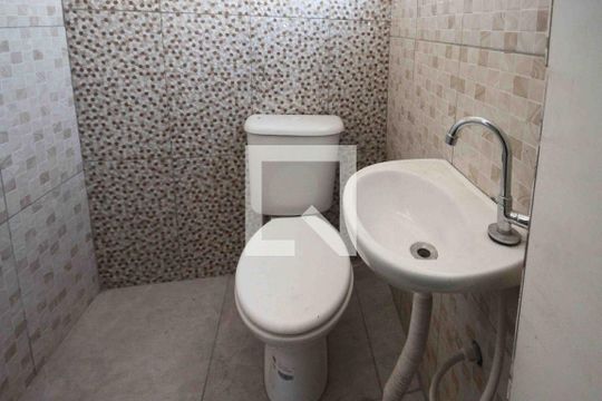 Banheiro de apartamento para alugar com 1 quarto, 30m² em Jardim Vera Cruz(zona leste), São Paulo