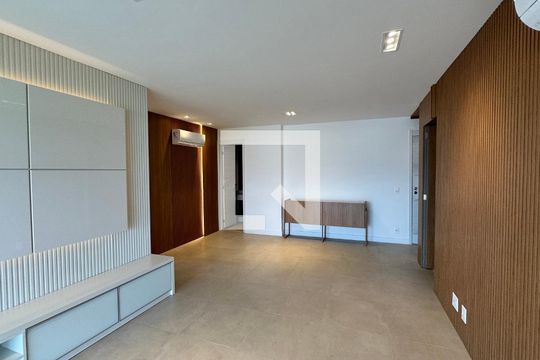 Sala de apartamento à venda com 4 quartos, 156m² em Barra da Tijuca, Rio de Janeiro