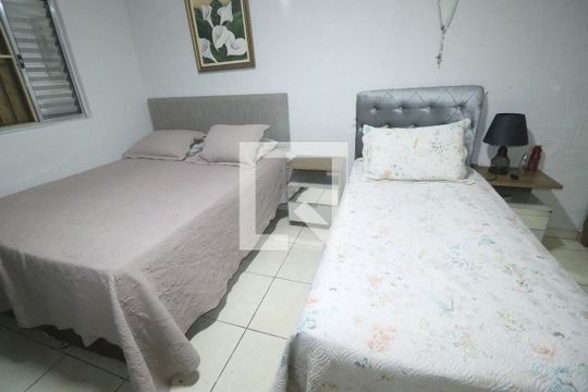 Quarto 1 de casa à venda com 3 quartos, 180m² em Jardim Santo André, Santo André