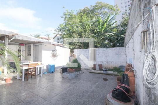 Área de Serviço de casa para alugar com 3 quartos, 180m² em Jardim Santo André, Santo André