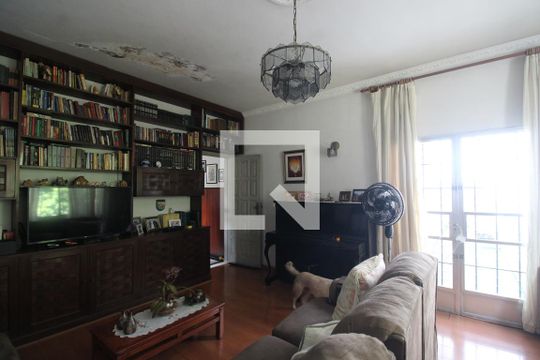 Sala de casa à venda com 3 quartos, 340m² em Tanque, Rio de Janeiro