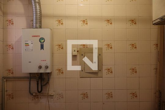 Cozinha e Área de Serviço de apartamento à venda com 2 quartos, 70m² em Vila Leonor, Guarulhos