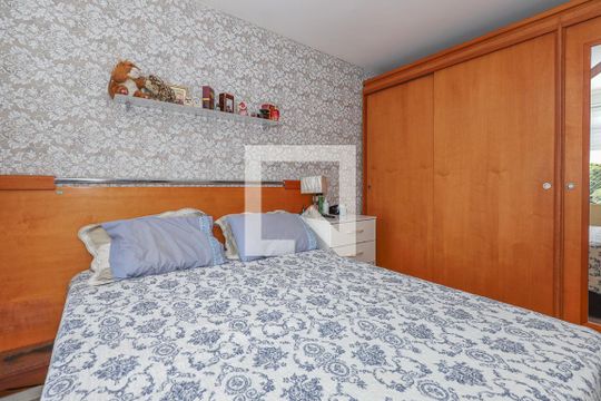 Quarto Suíte de apartamento à venda com 3 quartos, 90m² em Vila Ipiranga, Porto Alegre