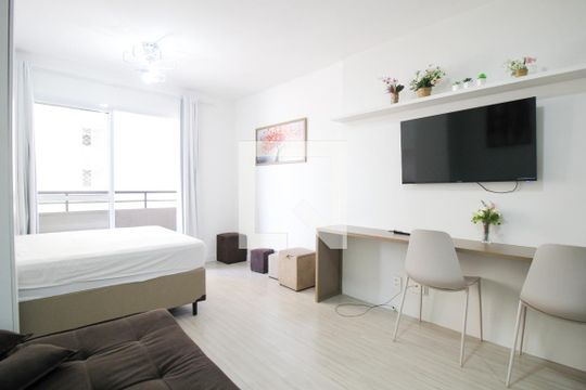 Sala/Quarto  de kitnet/studio para alugar com 1 quarto, 27m² em Brás, São Paulo