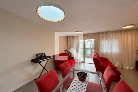 Sala  de apartamento para alugar com 2 quartos, 84m² em Santo Amaro, São Paulo