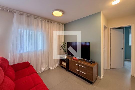 Sala  de apartamento para alugar com 2 quartos, 84m² em Santo Amaro, São Paulo