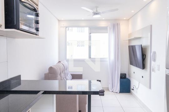 Sala de apartamento à venda com 1 quarto, 28m² em Vila Penteado, São Paulo