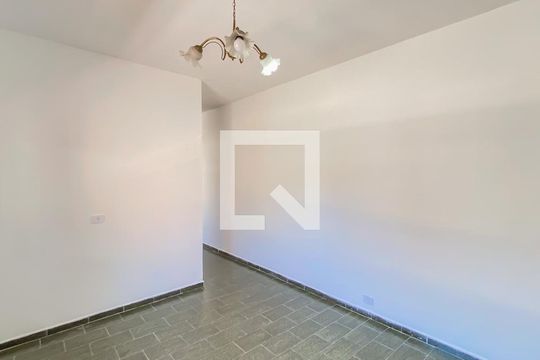 Sala de casa à venda com 4 quartos, 150m² em Cidade Líder, São Paulo