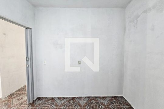 Quarto de casa para alugar com 1 quarto, 80m² em Parque Primavera, Guarulhos
