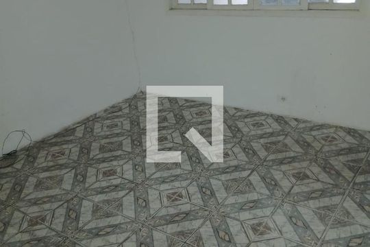 Sala de casa à venda com 6 quartos, 240m² em Vila Uniao (zona Leste), São Paulo
