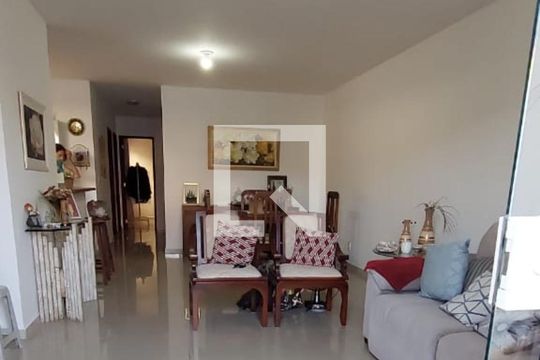 Sala de casa à venda com 2 quartos, 185m² em Guaratiba, Rio de Janeiro
